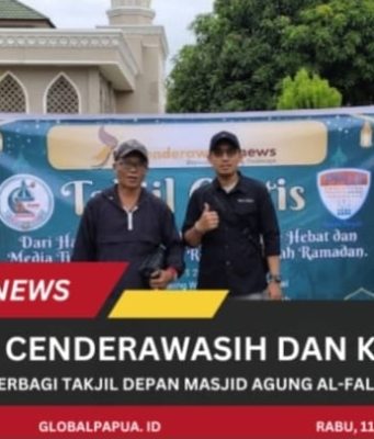Media Tifa Cenderawasih dan Kurir Nabire Hebat Berbagi Takjil Depan Masjid Agung Al-Falah